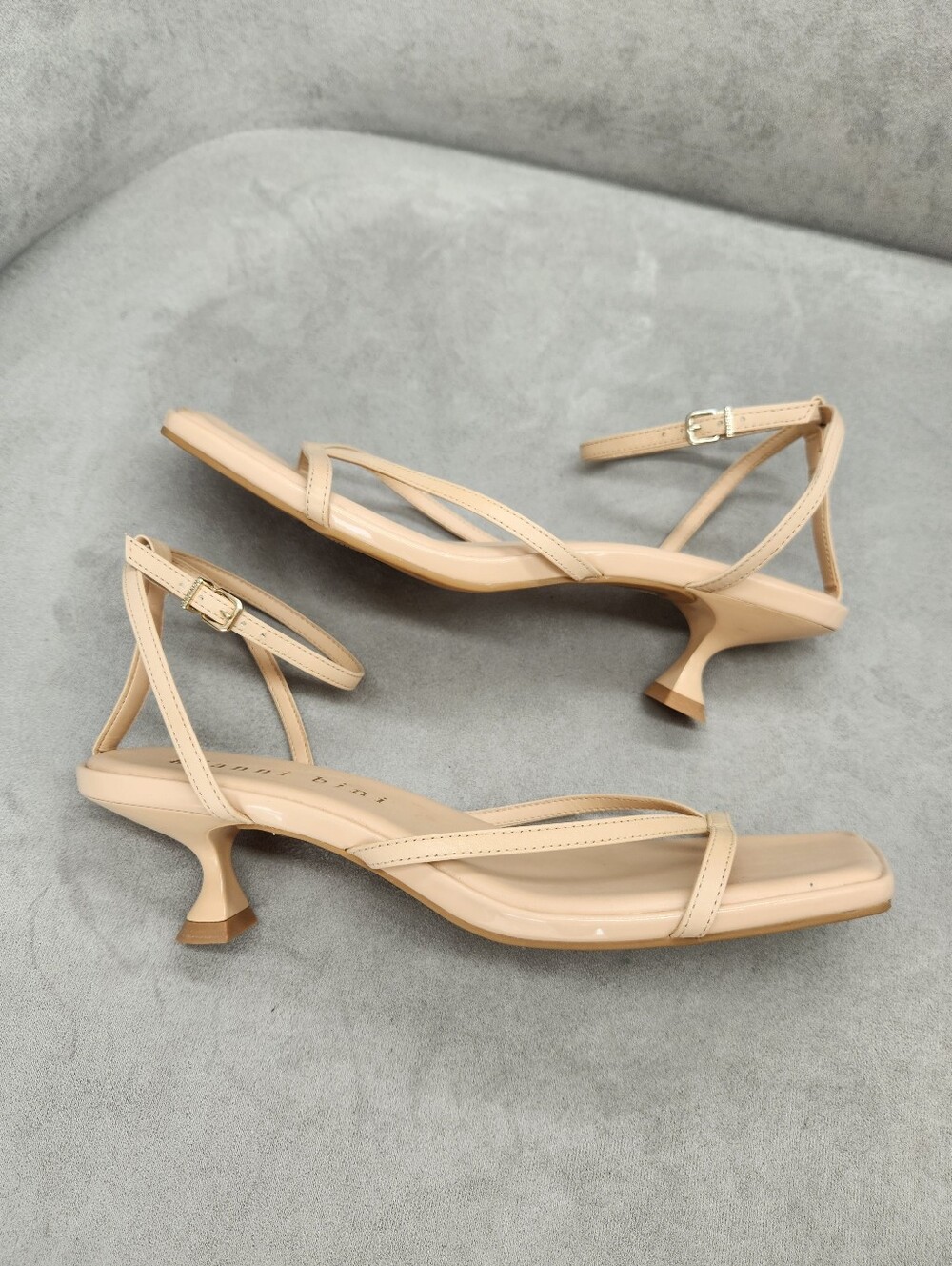 Gianni Bini Sandals 6 Cream Leather Andi Strappy Kitten Heel Square Toe New $120